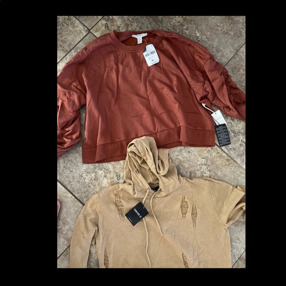 Forever 21 Lot of 2 Ruched Sleeve Sweatshirt & hoodie sweatshirt size XL - Picture 1 of 9